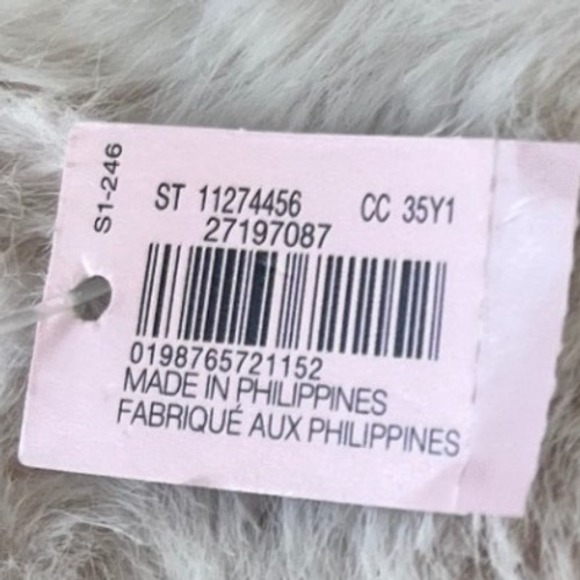 Victoria's Secret Faux Fur Tote Bag Cream Beige Gold VS Logo NWT 27197087 - Picture 6 of 7